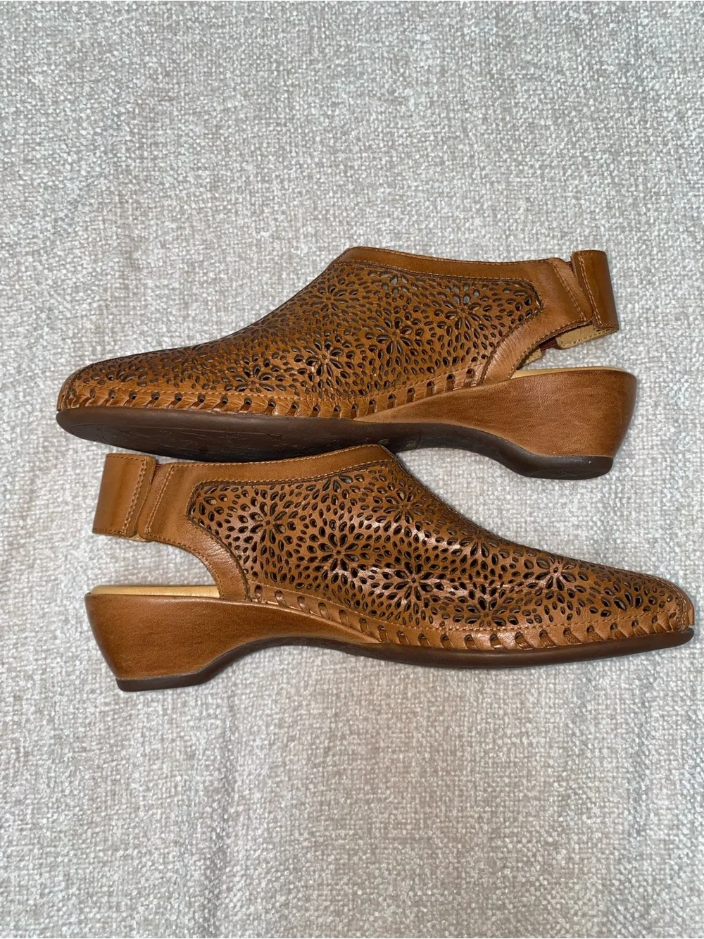 Pikolinos Romana Perforated Leather Wedge Sandal Brandy EU 39 (9)